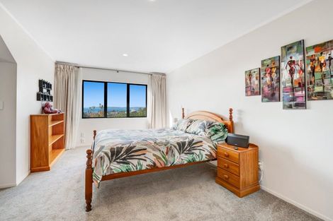 Photo of property in 99 Waldorf Crescent, Orewa, 0931