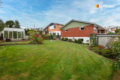 Photo of property in 9 Kinmont Crescent, Kinmont Park, Mosgiel, 9024