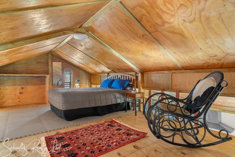 Photo of property in 35 Minnie Casey Rise, Matakohe, 0593