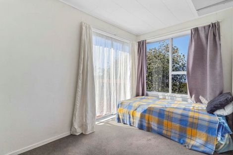 Photo of property in 27 Fitzwater Place, Henderson, Auckland, 0612
