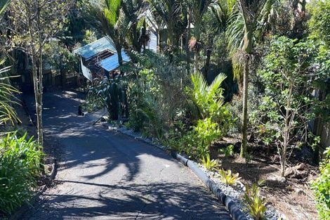 Photo of property in 9 Tawini Road, Titirangi, Auckland, 0604