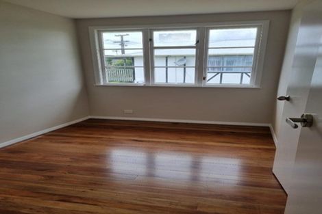 Photo of property in 82 Vine Street, Mangere East, Auckland, 2024