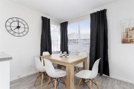 Photo of property in 33 Childers Road, Ranui, Auckland, 0612