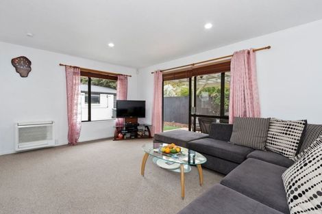 Photo of property in 4b Murfitt Place, Sockburn, Christchurch, 8042