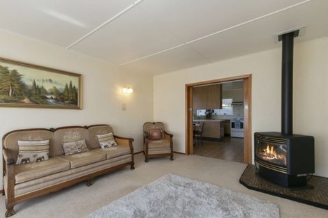 Photo of property in 9 Willis Grove, Wainuiomata, Lower Hutt, 5014