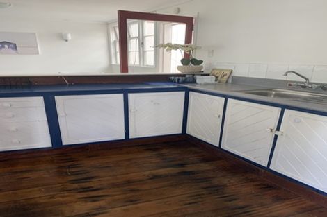 Photo of property in 22 West End Road, Herne Bay, Auckland, 1022