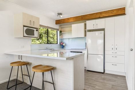 Photo of property in 2/26 Otanerua Road, Hatfields Beach, Orewa, 0931