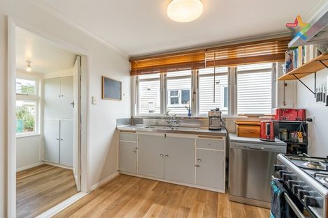 Photo of property in 9 East Street, Petone, Lower Hutt, 5012