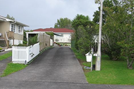 Photo of property in 6 Newland Grove, Henderson, Auckland, 0610
