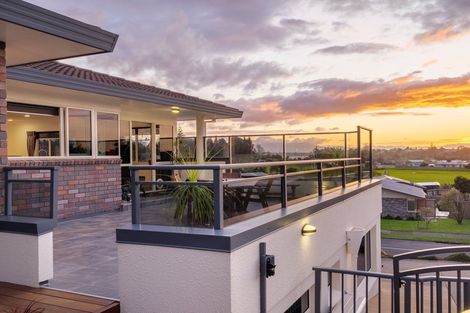 Photo of property in 61 Carlton Street, Bellevue, Tauranga, 3110