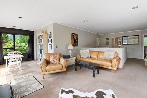 Photo of property in 19 Okareka Loop Road, Lake Okareka, Rotorua, 3076