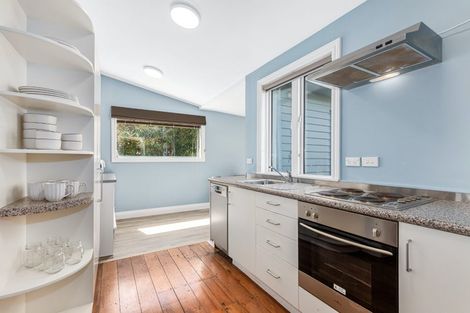 Photo of property in 387 Muritai Road, Eastbourne, Lower Hutt, 5013