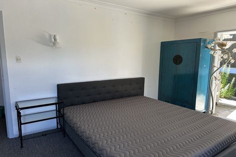 Photo of property in 50 Peter Terrace, Castor Bay, Auckland, 0620