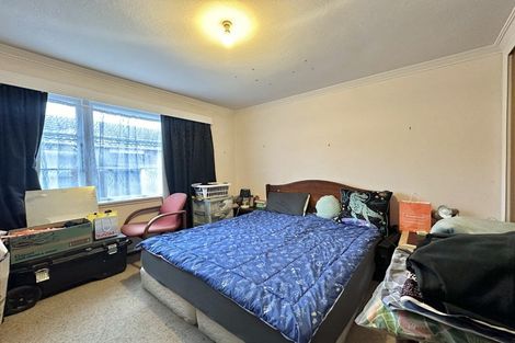 Photo of property in 42 Gibbons Street, Upper Hutt Central, Upper Hutt, 5018