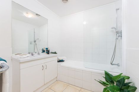 Photo of property in The Haven, 12/120 Beach Haven Road, Beach Haven, Auckland, 0626