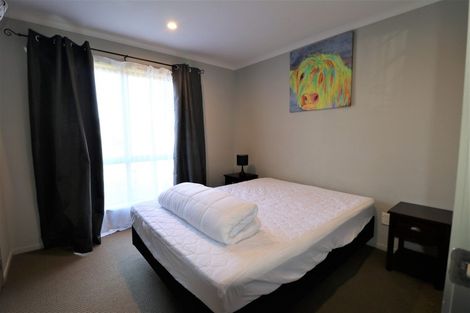 Photo of property in 6 Whitford Place, Rototuna North, Hamilton, 3210