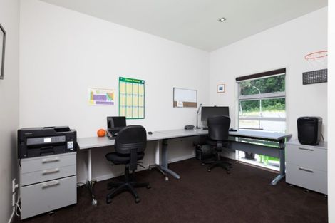 Photo of property in 28 Ainslee Street, Highlands Park, New Plymouth, 4312