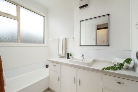 Photo of property in 72 Stephenson Street, Blenheim, 7201