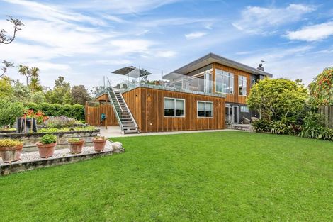 Photo of property in 85 Aberdeen Road, Castor Bay, Auckland, 0620