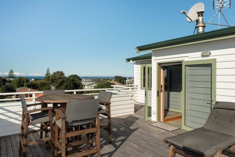 Photo of property in 96 Oceanview Road, Mount Maunganui, 3116