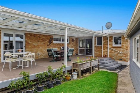 Photo of property in 15 Riverside Drive, Whakatane, 3120