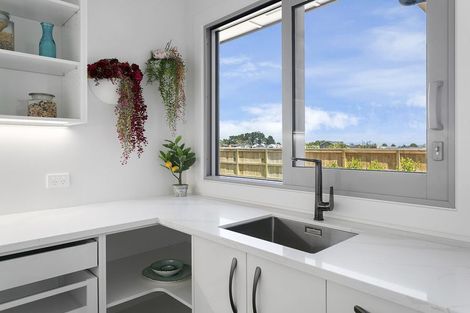 Photo of property in 32 Wai Terrace, Wharewaka, Taupo, 3330