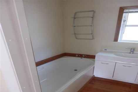 Photo of property in 546 Stokes Valley Road, Stokes Valley, Lower Hutt, 5019