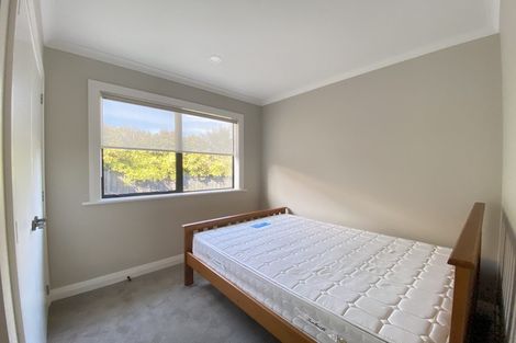 Photo of property in 1 Caldwell Place, Pinehill, Auckland, 0632