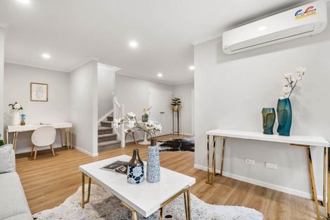 Photo of property in 408b East Coast Road, Sunnynook, Auckland, 0630