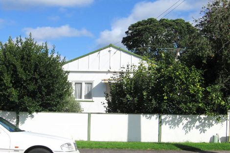 Photo of property in 2/3 Morrow Avenue, Bucklands Beach, Auckland, 2012