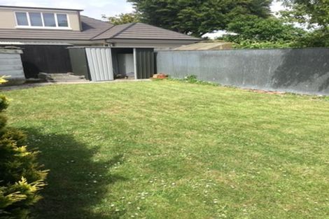Photo of property in 12 Ladbrokes Place, Fendalton, Christchurch, 8052
