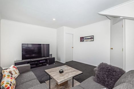 Photo of property in 2/28a Marlborough Avenue, Glenfield, Auckland, 0629