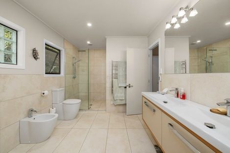 Photo of property in 49 Riddell Road, Kerikeri, 0230