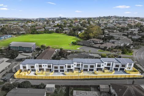 Photo of property in 4/12 Hamlin Road, Mount Wellington, Auckland, 1060