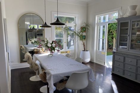 Photo of property in 7 Takarunga Road, Devonport, Auckland, 0624