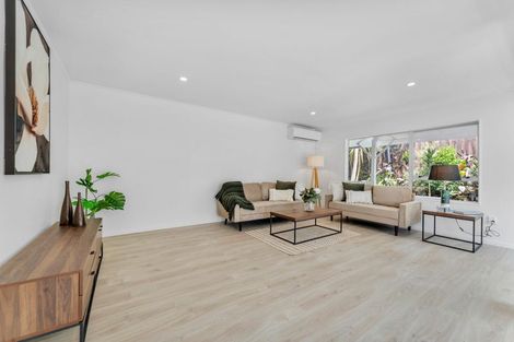 Photo of property in 28 Annison Avenue, Glen Eden, Auckland, 0602