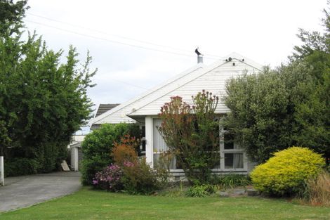 Photo of property in 6 Bendale Place Avonhead Christchurch City