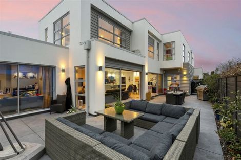 Photo of property in 47 Glandovey Road, Fendalton, Christchurch, 8052