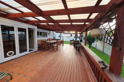 Photo of property in 144 Harris Street, Inner Kaiti, Gisborne, 4010