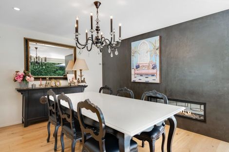 Photo of property in 7 Hartles Place, Mellons Bay, Auckland, 2014