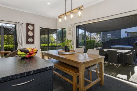 Photo of property in 15 Riddington Rise, Ohauiti, Tauranga, 3112