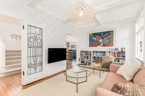 Photo of property in 103 Muritai Road, Eastbourne, Lower Hutt, 5013