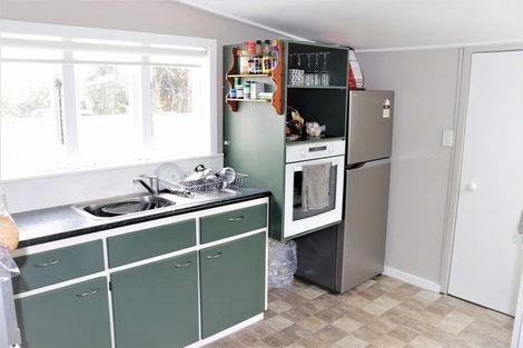 Photo of property in 14 Matai Street, Castlecliff, Whanganui, 4501