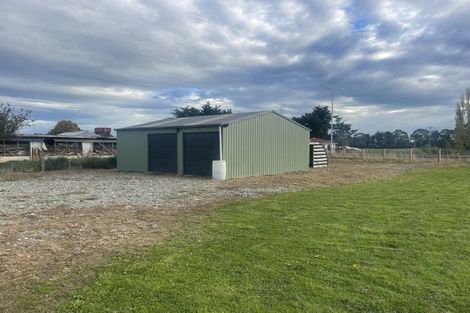 Photo of property in 50 Seaward Road, Edendale, 9825