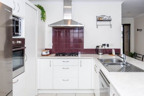 Photo of property in 381 Gleneagles Drive, Te Awamutu, 3800