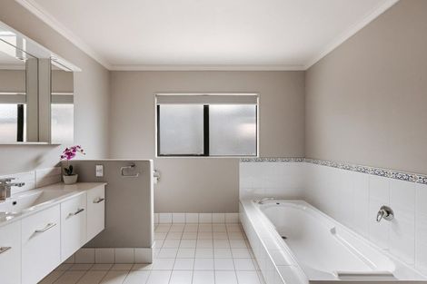 Photo of property in 2 Brackenburn Drive, Ohauiti, Tauranga, 3112