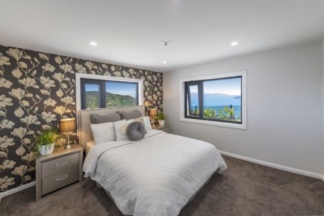 Photo of property in 35 Grumman Lane, Newlands, Wellington, 6037