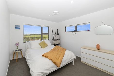 Photo of property in 133 Waitea Road, Muriwai, Waimauku, 0881