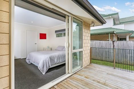 Photo of property in 4 Shepherds Road, Papakura, 2110