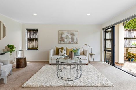 Photo of property in 2/10 Kells Place, Botany Downs, Auckland, 2010